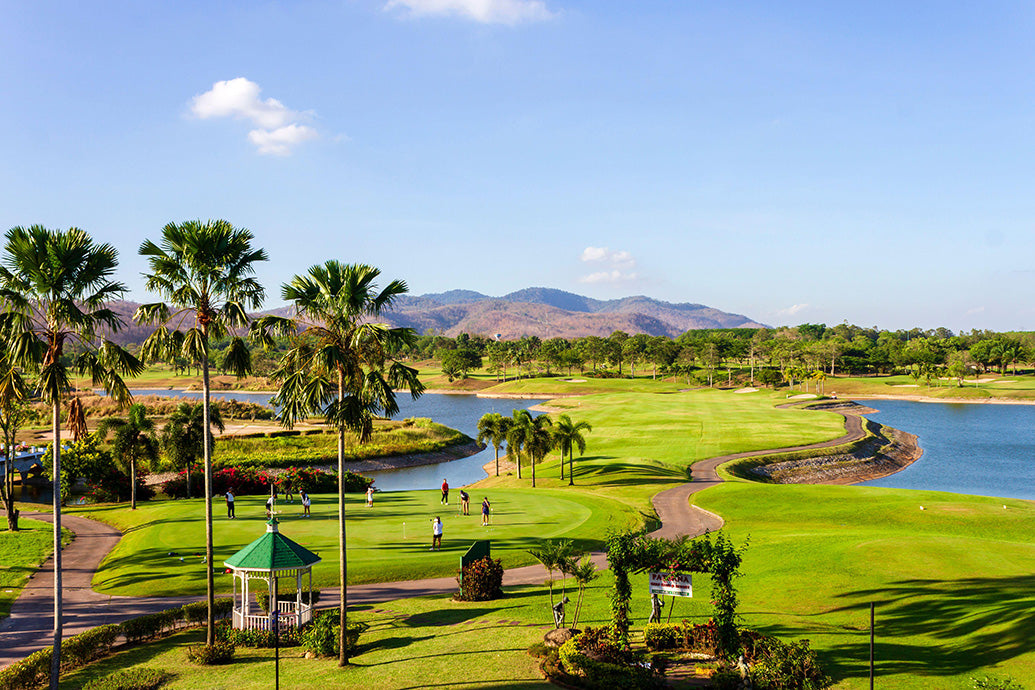 Golf Around The World Wall Calendar